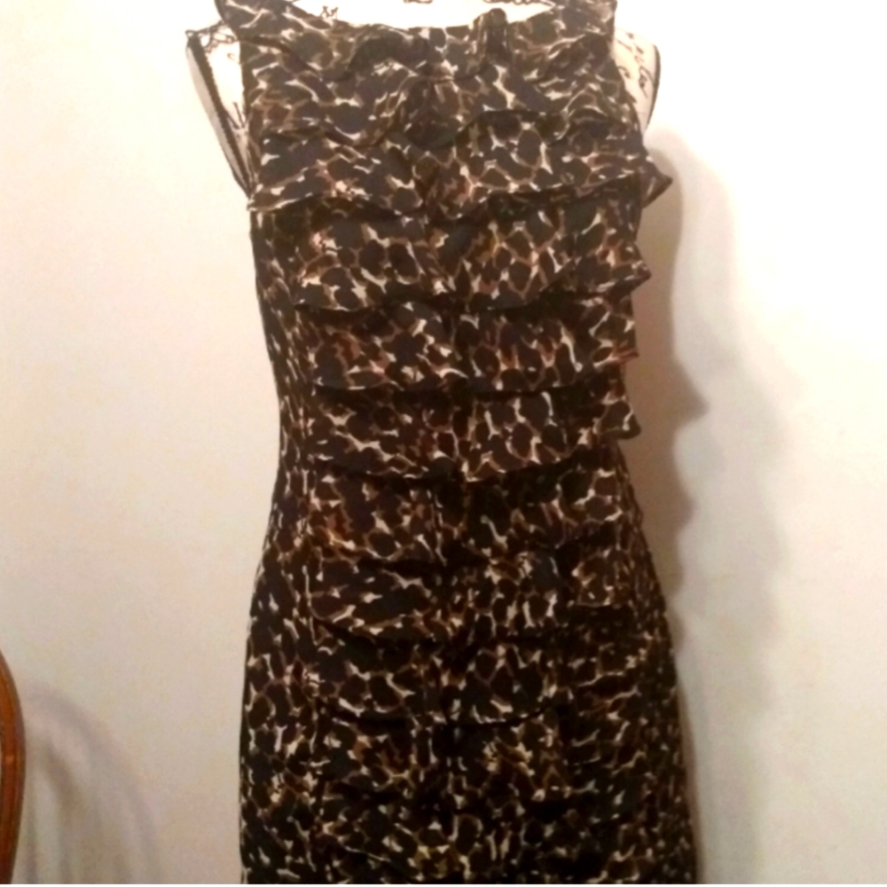 Andre Oliver size 8 front ruffle dress